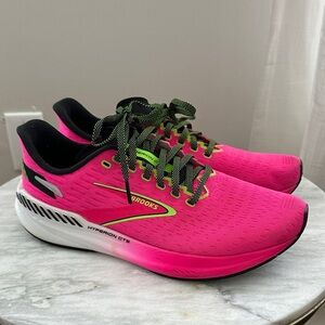 Brooks Women's Neon Pink and Black Athletic Shoes